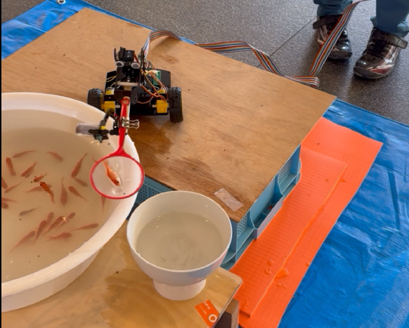 アームロボットとコントローラー